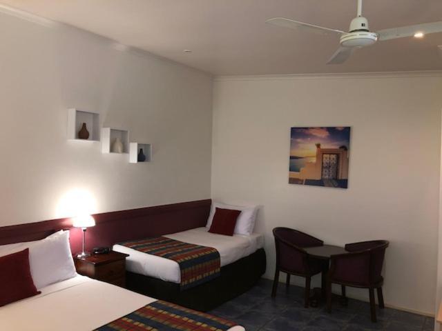 Central Studio Accommodation Gladstone Exterior foto