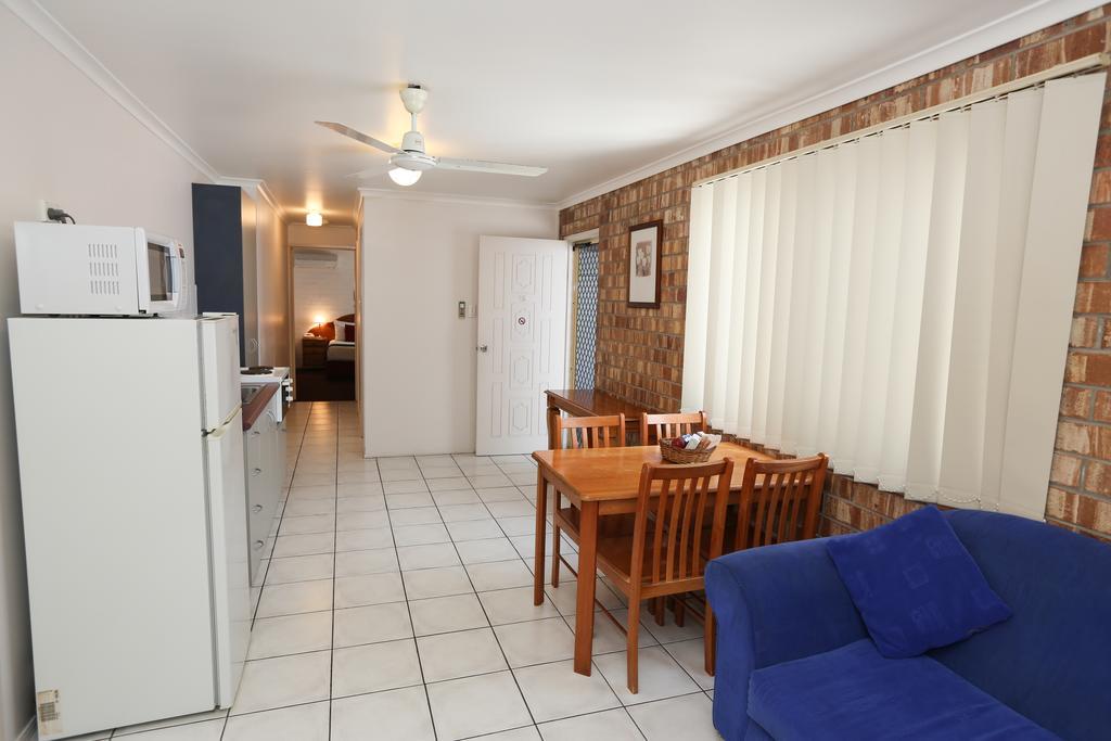 Central Studio Accommodation Gladstone Habitación foto